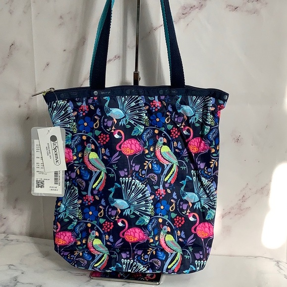 NWT - Lesportsac- Daily Tote - Picture 1 of 4